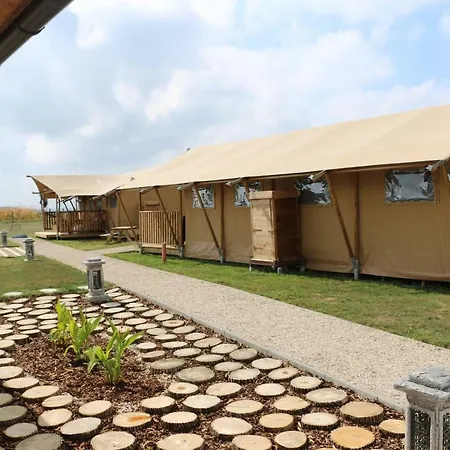 Glamping Luxe tent *
