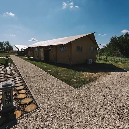 Glamping *