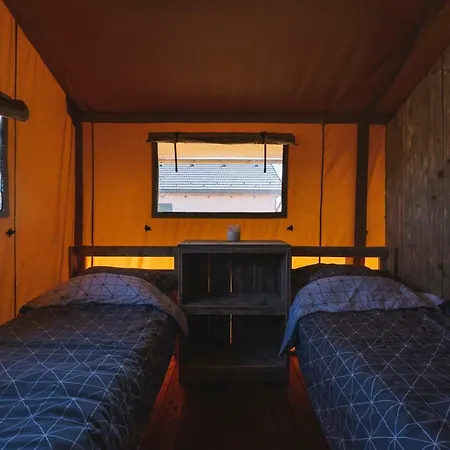 Glamping Luxe tent *